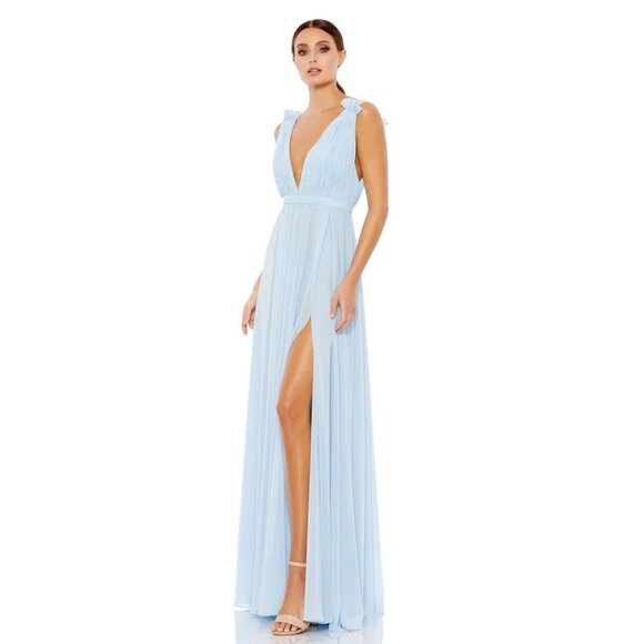 NWT Mac Duggal Sleeveless Pleated Chiffon V-Neck Gown Powder Blue 6 #A0537 - Picture 1 of 8